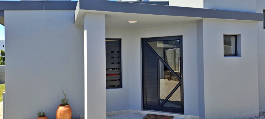 2 Bedroom Property for Sale in Reebok Western Cape